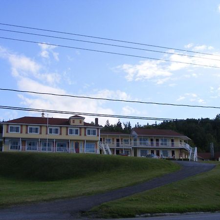 Hotel Motel Bon Accueil Rivière-la-Madeleine Esterno foto